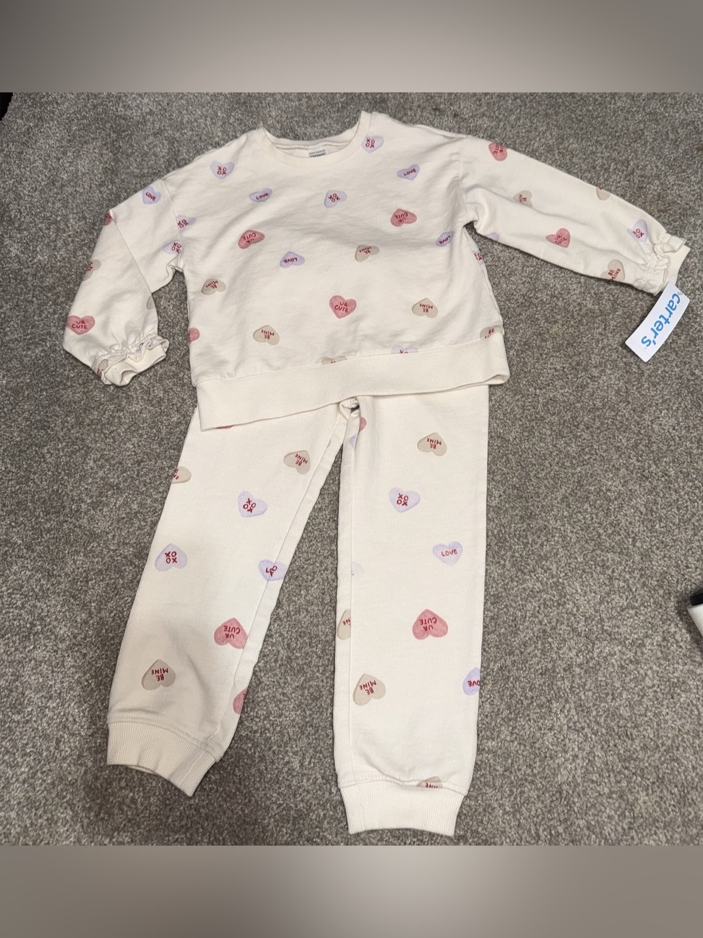 NWT- Carter’s Girls Candy Heart Sweatshirt Jogger Set | Size: 3T